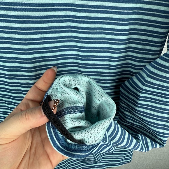 Patagonia Men’s Striped Blue Lightweight Layer Collared 3/4 Zip Activewear Small - Picture 11 of 11